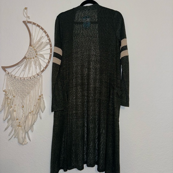 Green native people cardigan size small - Picture 4 of 4